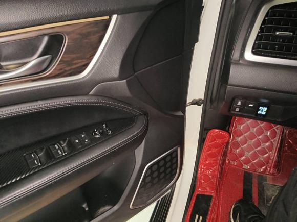 [上海·沪J] 二手本田本田UR-V2017款 370TURBO 两驱尊贵版 国V