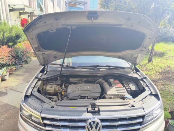 [金华·浙G] 二手大众途观L2017款 330TSI 自动两驱旗舰版