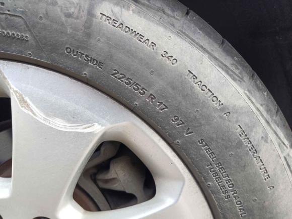 [无锡·苏B] 二手别克君威2012款 2.0L 豪华版