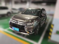 [西安·陕A] 三菱欧蓝德2018款 2.4L 四驱精英版 5座