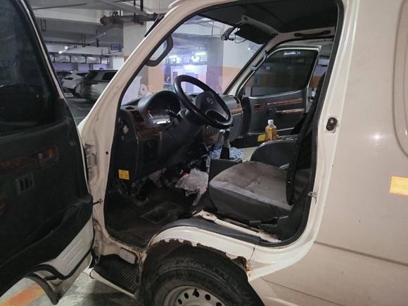 [西安·陕A] 二手金龙龙耀82020款 纯电动厢式运输车41.86kWh