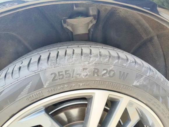 [青岛·鲁B] 二手奥迪奥迪Q5L2020款 改款 40 TFSI 荣享时尚型