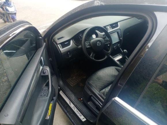 [上海·皖N] 二手斯柯达明锐2016款 1.6L 手动智行版