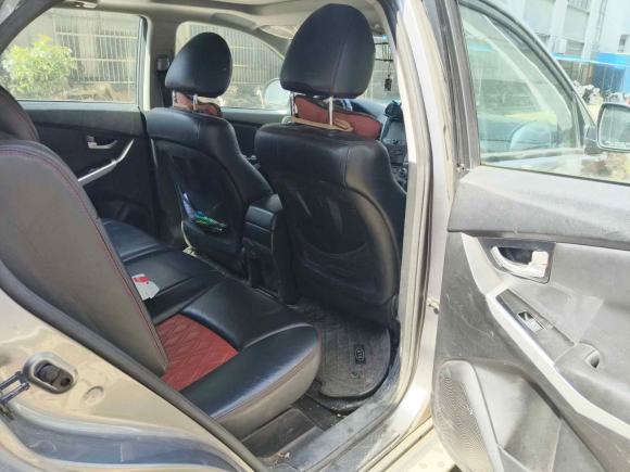 [常州·苏D] 二手双龙柯兰多2014款 2.0L 汽油两驱自动典藏版