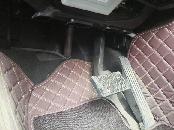 [西安·陕A] 二手中华中华V62018款 1.5T 自动尊贵型