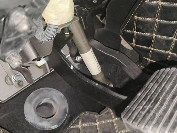 [深圳·粤B] 二手雪铁龙雪铁龙C3-XR2015款 1.6THP 自动先锋型