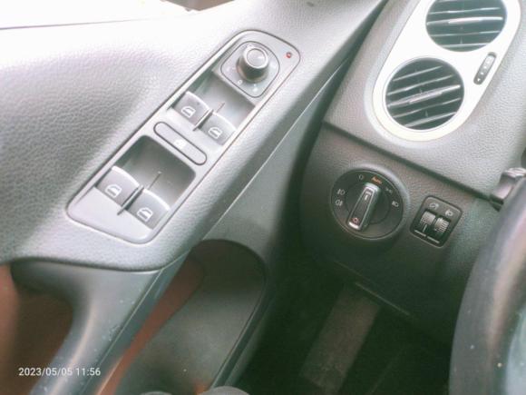 [上海·沪C] 二手大众途观2015款 1.8TSI 自动两驱豪华型