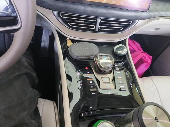 [武汉·鄂A] 二手腾势腾势D92022款 DM-i 1040 尊贵型