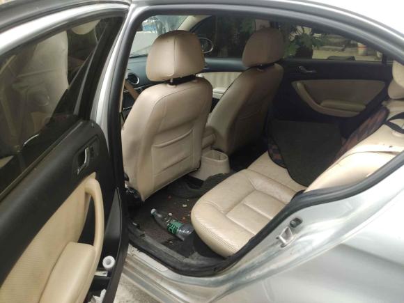 [广州·粤A] 二手大众朗逸2011款 1.4TSI DSG品雅版