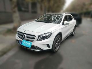 奔驰奔驰GLA2015款GLA2204MATIC豪华型