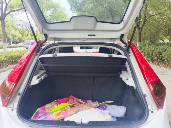 [苏州·苏E] 二手名爵名爵3SW2015款 1.5L AMT精英型