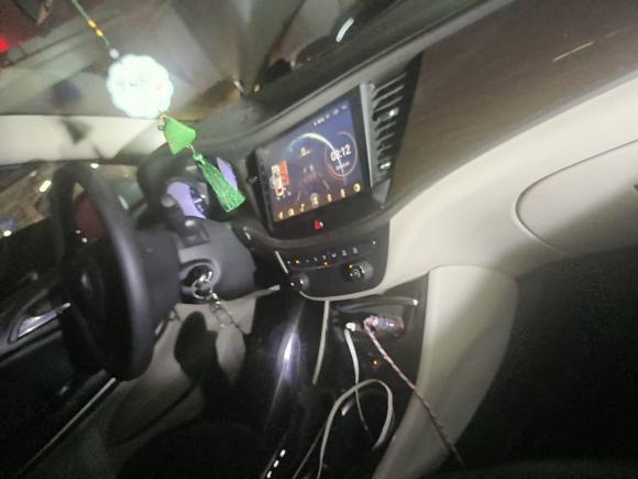 [南京·苏L] 二手别克威朗2018款 三厢 15S 自动进取型