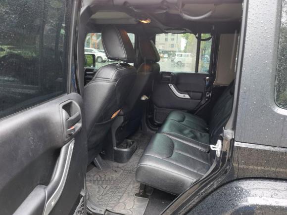 [西安·陕A] 二手Jeep牧马人2015款 2.8TD Sahara 四门舒享版