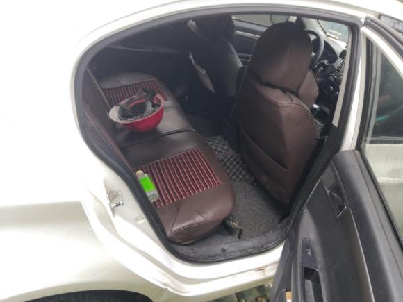 [合肥·皖A] 二手荣威荣威3502014款 1.5L 自动迅悦版