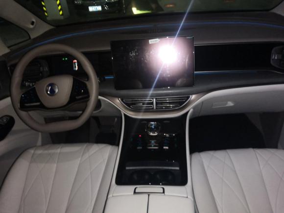 [青岛·鲁B] 二手腾势腾势D92022款 DM-i 970 四驱旗舰型