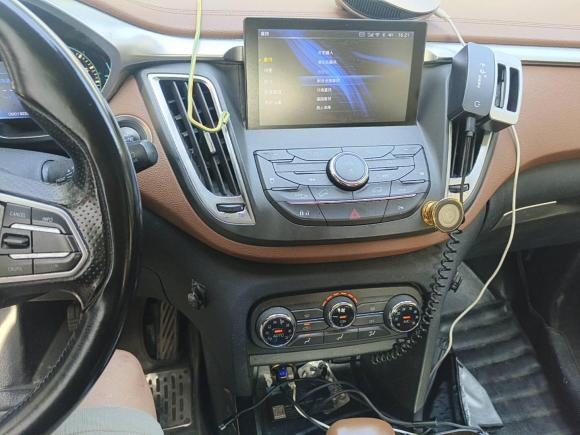 [上海·苏A] 二手东南东南DX72015款 1.5T 自动尊贵型