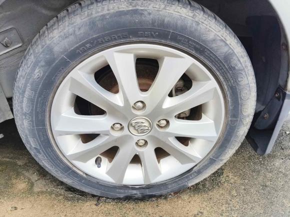 [南京·苏A] 二手别克凯越2013款 1.5L 自动尊享型