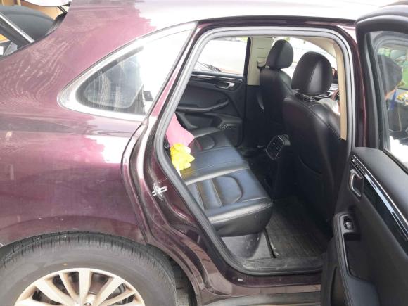 [无锡·苏B] 二手众泰众泰SR92017款 2.0T 手动极致之光版