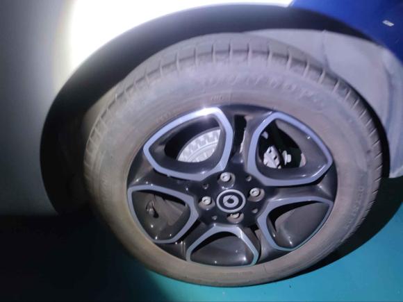 [深圳·粤B] 二手smartsmart fortwo2018款 0.9T 66千瓦硬顶先锋版 国V