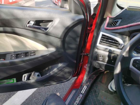 [温州·渝F] 二手长安悦翔V72016款 1.6L 手动乐享型 国V