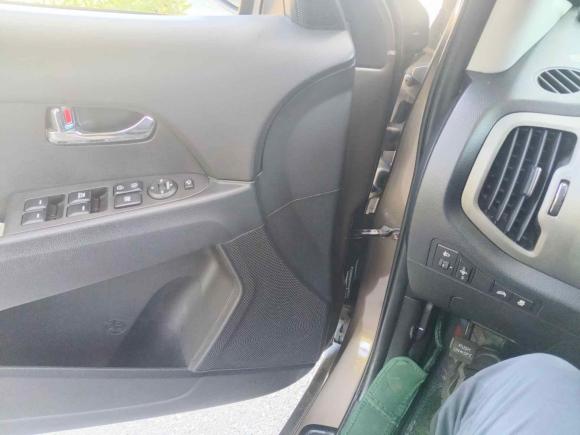 [上海·沪C] 二手起亚智跑2015款 2.0L 自动两驱版DLX