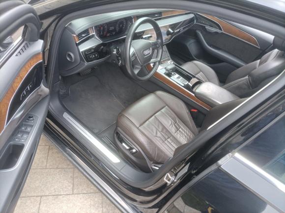 [上海·沪E] 二手奥迪奥迪A82018款 A8L 55 TFSI quattro投放版尊享型