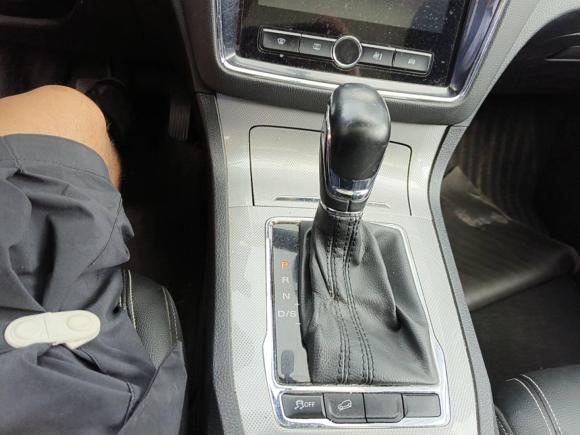 [南通·苏F] 二手荣威荣威RX52020款 20T 自动4G互联百万款