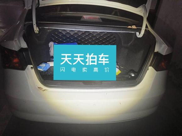 [苏州·苏E] 二手荣威荣威3502015款 1.5L 自动豪华天窗版