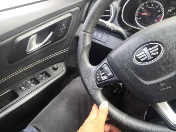 [合肥·皖A] 二手奔腾奔腾X402017款 1.6L 自动尊享型