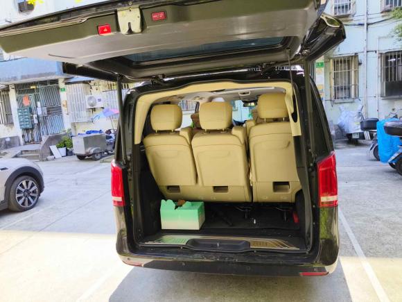 [上海·沪B] 二手奔驰奔驰V级2021款 V 260 尊贵版