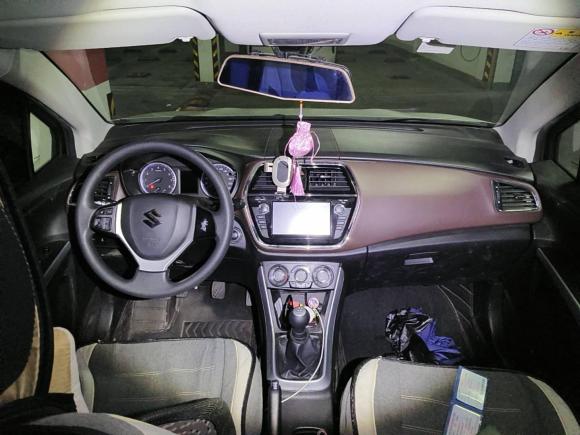 [无锡·苏B] 二手铃木骁途2017款 1.6L 手动两驱都市时尚型