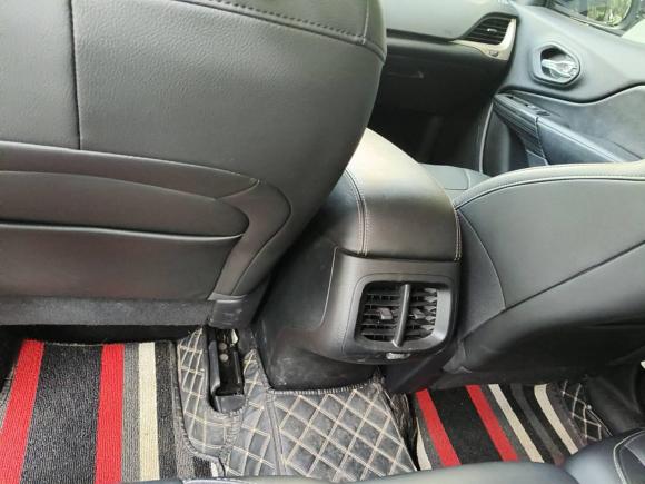 [苏州·吉A] 二手Jeep自由光2019款 2.0L 两驱典尚版 国V