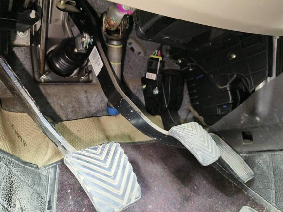 [西安·陕A] 二手现代悦动2011款 1.6L 手动舒适型