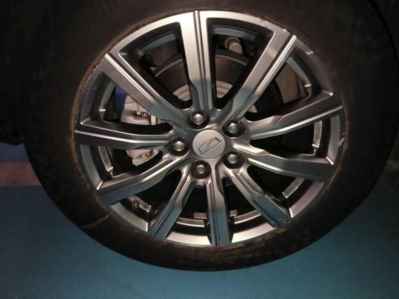 [苏州·苏E] 二手凯迪拉克凯迪拉克XT42021款 28T 两驱豪华型