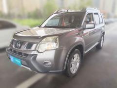 [青岛·鲁B] 日产奇骏2012款 2.5L 手动豪华版 4WD