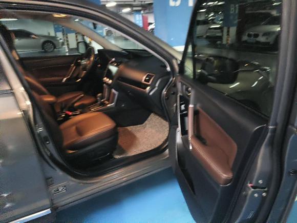 [杭州·浙A] 二手斯巴鲁森林人2016款 2.5i 尊贵导航版