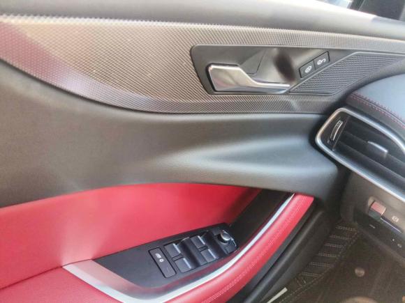 [常州·苏D] 二手捷豹捷豹XEL2020款 2.0T 200PS R-DYNAMIC S进取运动版