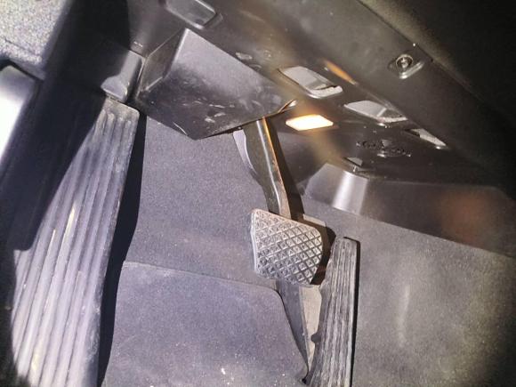 [上海·沪F] 二手宝马宝马3系2007款 330i敞篷轿跑车