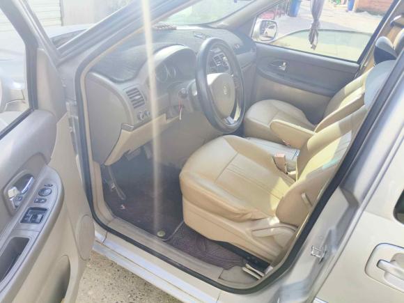 [南昌·赣A] 二手别克别克GL82011款 2.4L CT舒适版