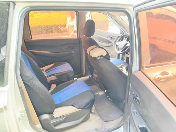 [佛山·粤E] 二手五菱汽车五菱宏光2019款 1.5L S标准型国VI LAR