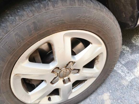 [上海·沪L] 二手奥迪奥迪Q72011款 3.0 TFSI 技术型(200kW)