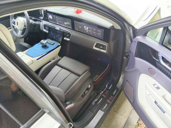 [上海·沪A] 二手红旗红旗E-HS92021款 510km 旗畅版 六座