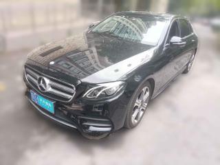 奔驰奔驰E级2016款E300L运动时尚型