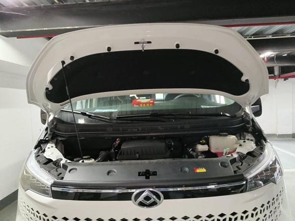 [上海·粤L] 二手上汽大通MAXUS新途V702023款 2.0T 精英版 手动短轴低顶 5/6座（125Ps）