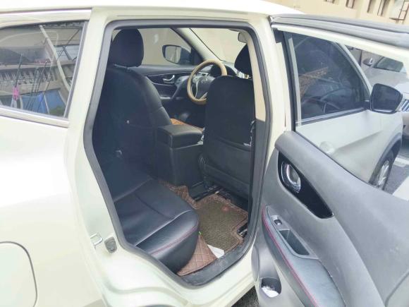 [上海·苏U] 二手日产逍客2016款 2.0L CVT精英版