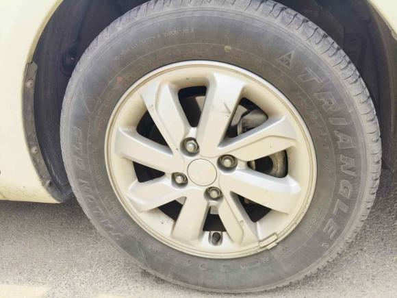 [济南·鲁A] 二手起亚起亚K22015款 两厢 1.4L AT GLS炫酷版