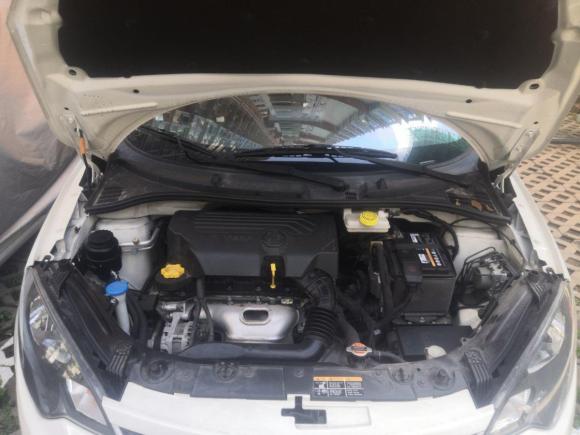 [深圳·粤L] 二手名爵MG 3SW2015款 1.5L AMT精英型