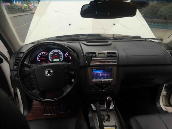 [成都·川A] 二手双龙雷斯特W2014款 2.0T 四驱豪华导航版5座