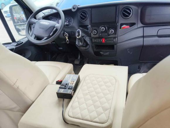 [南京·苏A] 二手依维柯依维柯欧胜2020款 3.0T 自动超瑞长轴短悬高顶F1C