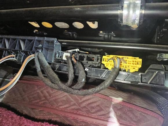 [杭州·浙A] 二手奔驰奔驰R级2014款 R 400 4MATIC 商务型